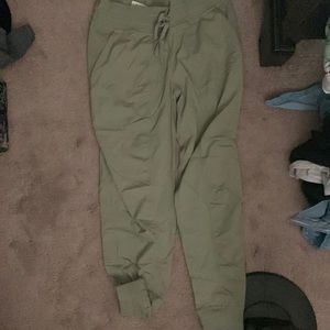 Lululemon olive green light weight joggers